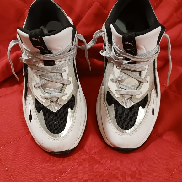 Puma - Picture 2 of 4